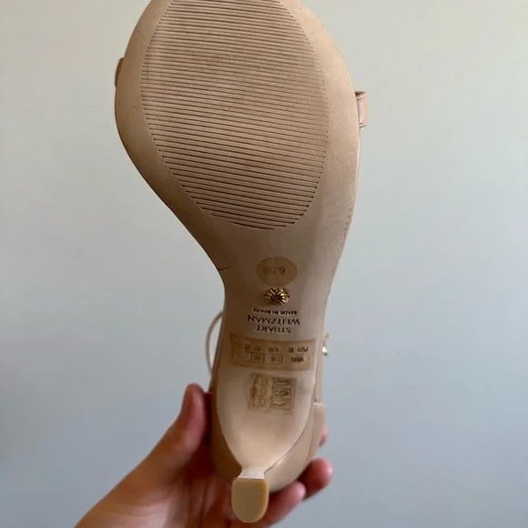 Nude SW - Picture 2 of 3